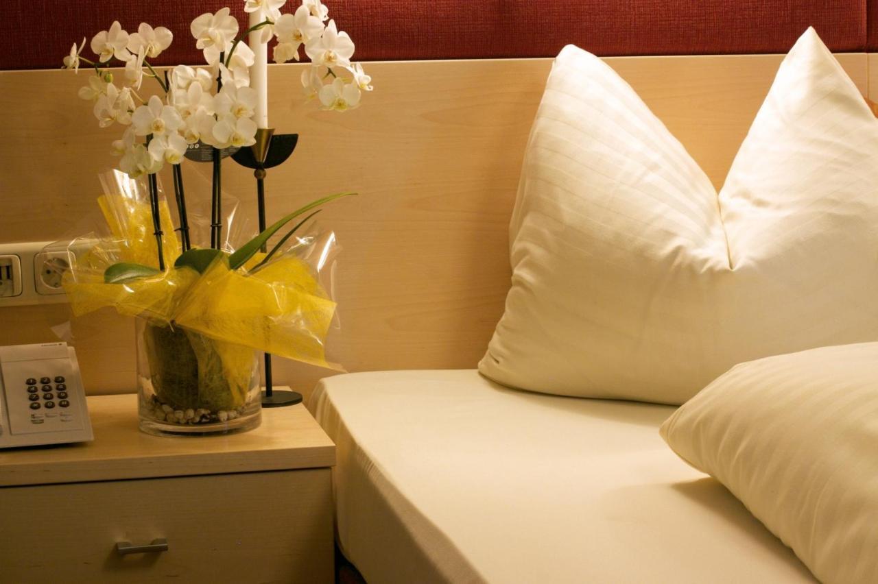 Double Room,171340800:JPEG